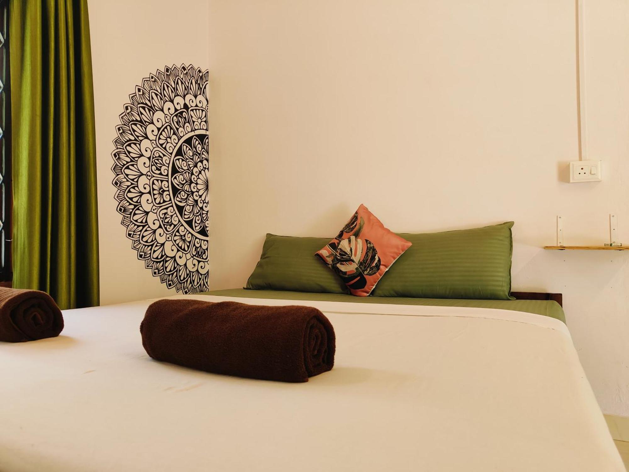 Shamak Homestay วาร์คาลา ภายนอก รูปภาพ