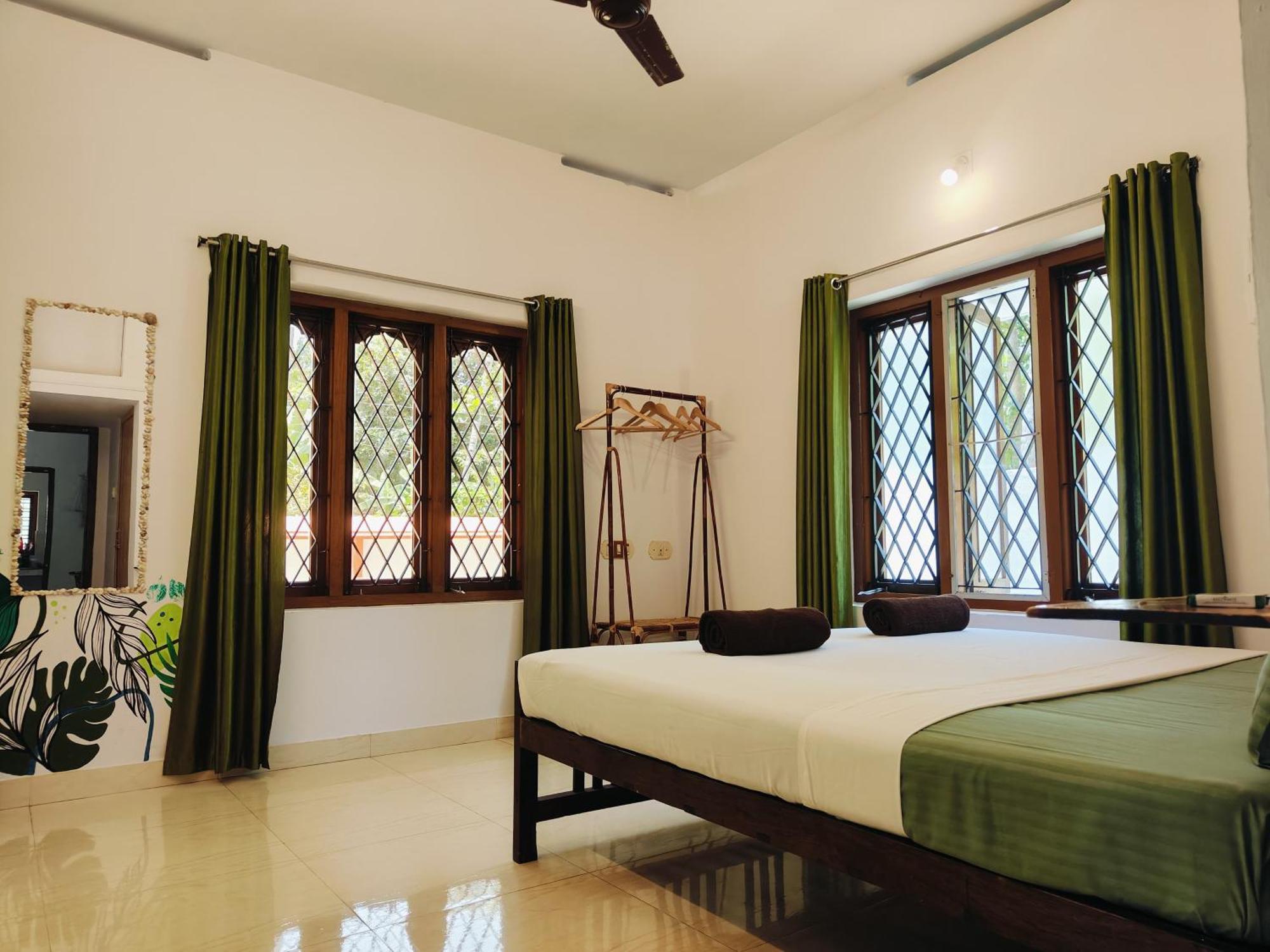 Shamak Homestay วาร์คาลา ภายนอก รูปภาพ
